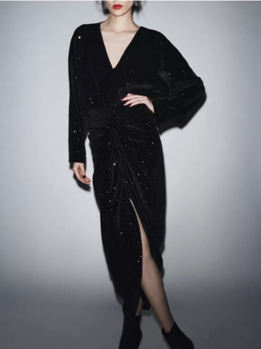 NWT Zara black sequin formal dress V neck long sleeve maxi ruched Medium